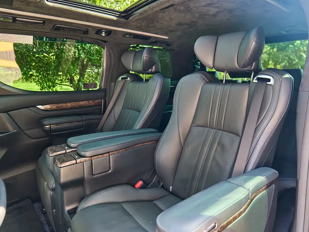 Toyota Vellfire 2021 Crown Hybrid 2.5L HV Premium Edition