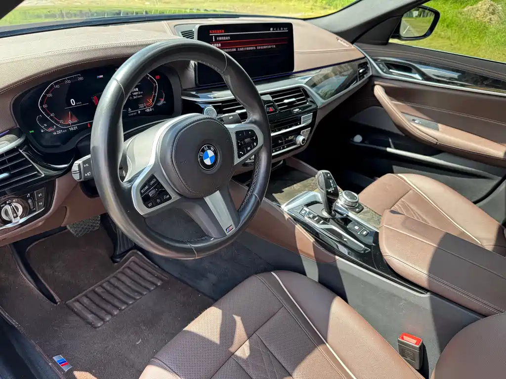 BMW 5 Series 2022 Facelift 525Li M Sport Package - фото 13