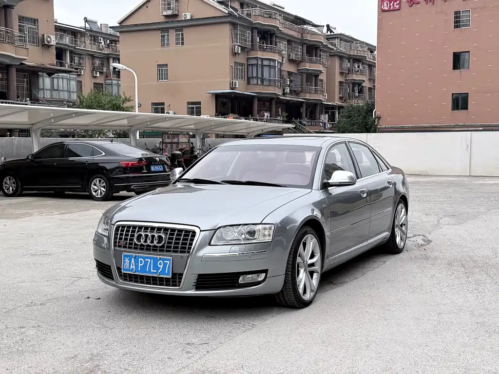 Audi S8 2009 S8 5.2 FSI quattro