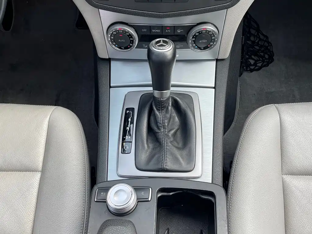 Mercedes-Benz C-Class (Import) 2010 C 300 Estate