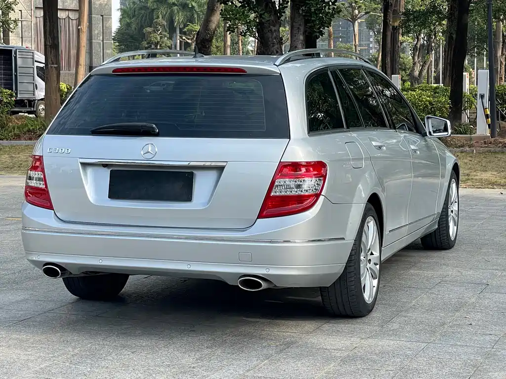 Mercedes-Benz C-Class (Import) 2010 C 300 Estate