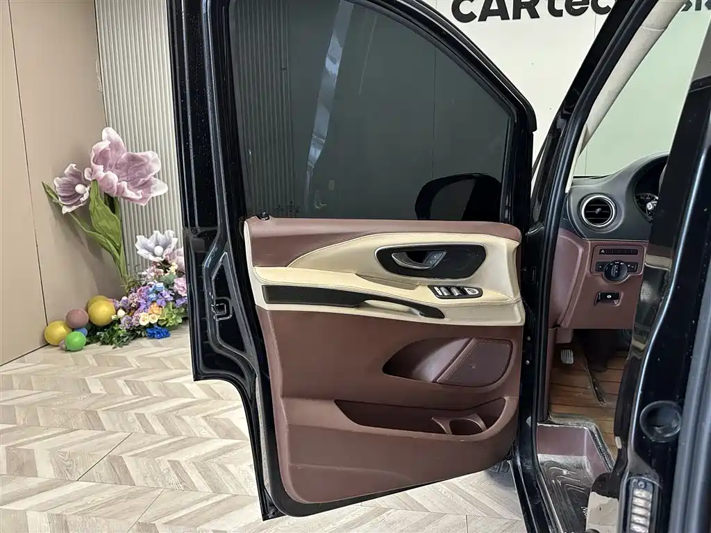 Mercedes-Benz Vito 2016 2.0T Elite Edition