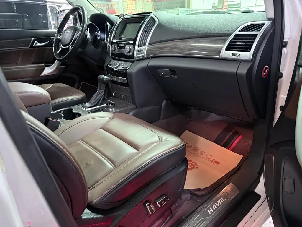 Haval H9 2016 2.0T AWD Luxury 7-Seater