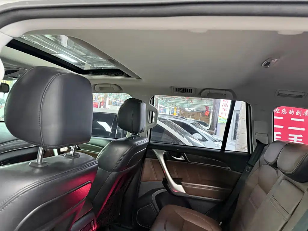 Haval H9 2016 2.0T AWD Luxury 7-Seater