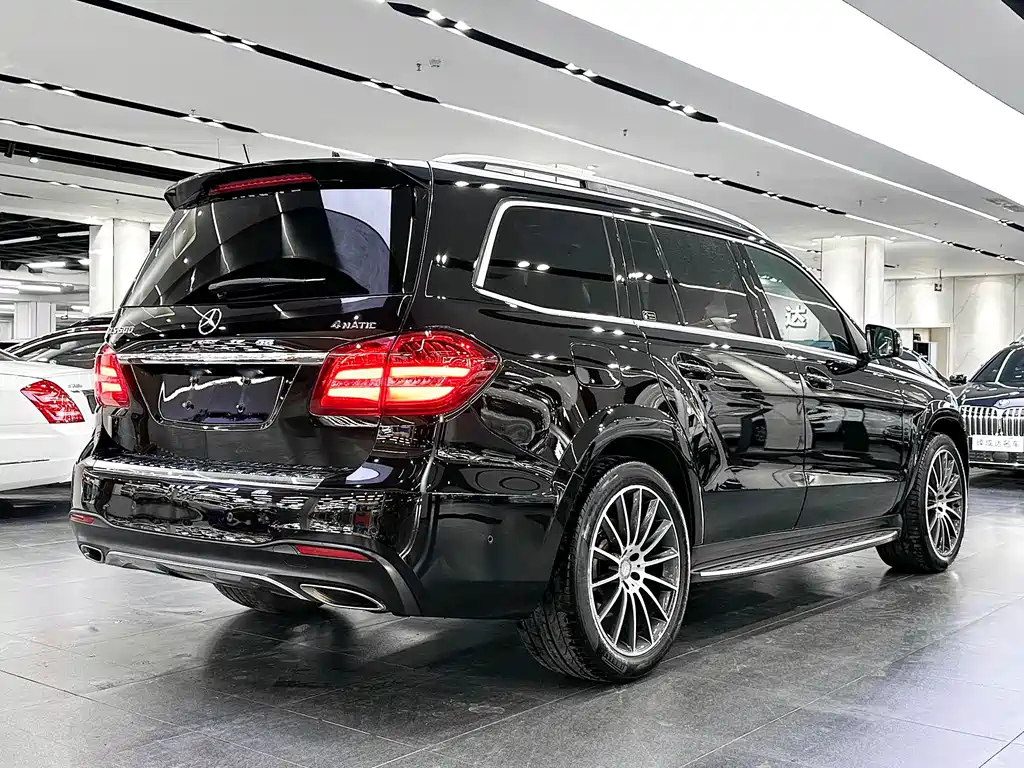 Mercedes-Benz GLS 500 4MATIC