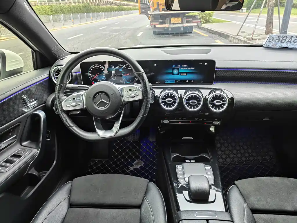 Mercedes-Benz A-Class 2020 Facelift A 200 L Sport Sedan Fashion Edition