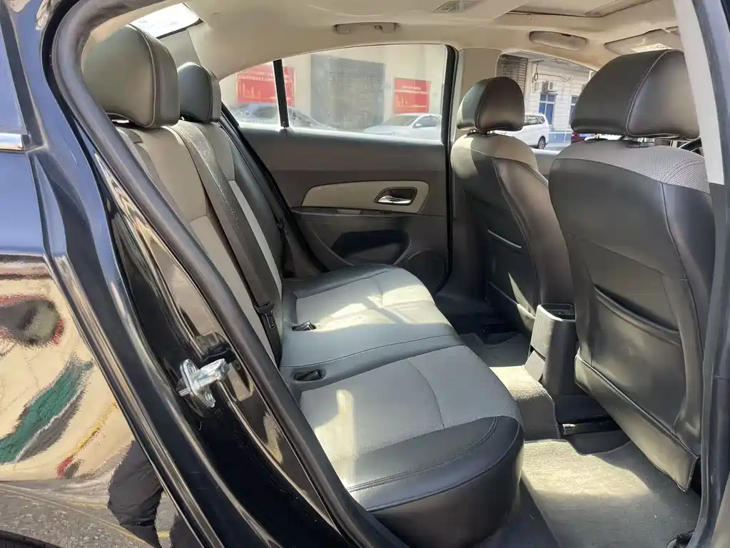 Cruze 2012 1.6L SE MT