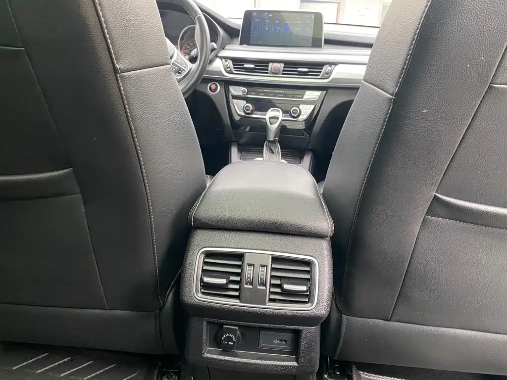 Hanteng X7 2020 X7S 1.5T Automatic Smart Leading Edition