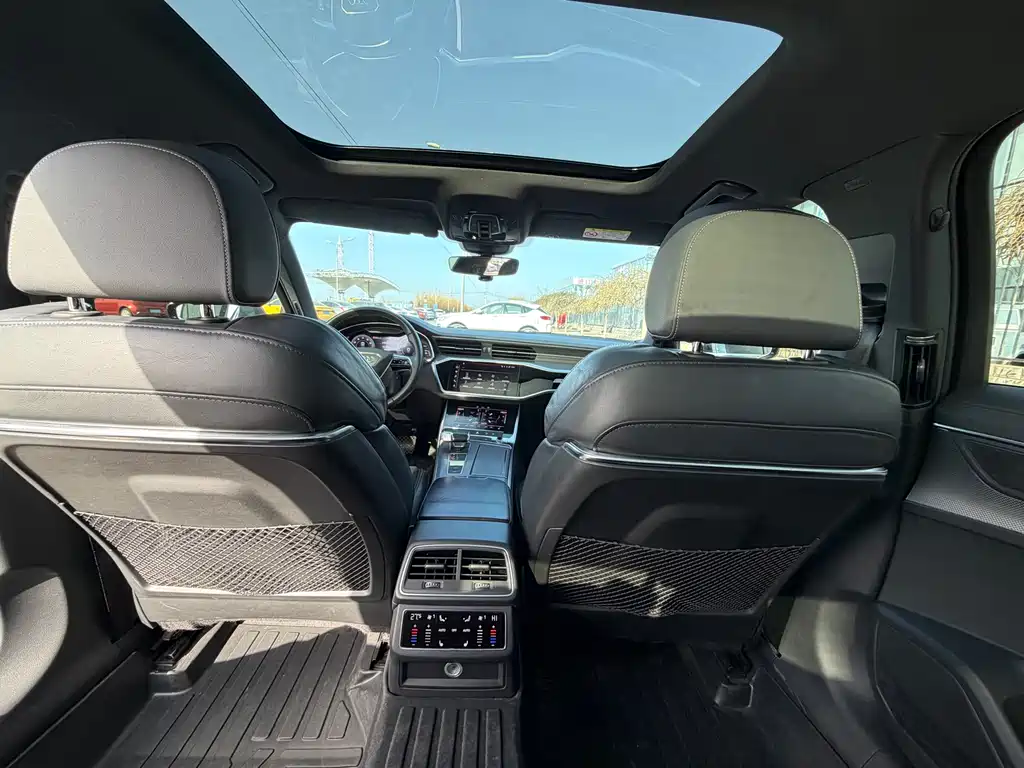 Audi A6L 2022 45 TFSI Zhenxuan Dynamic Edition