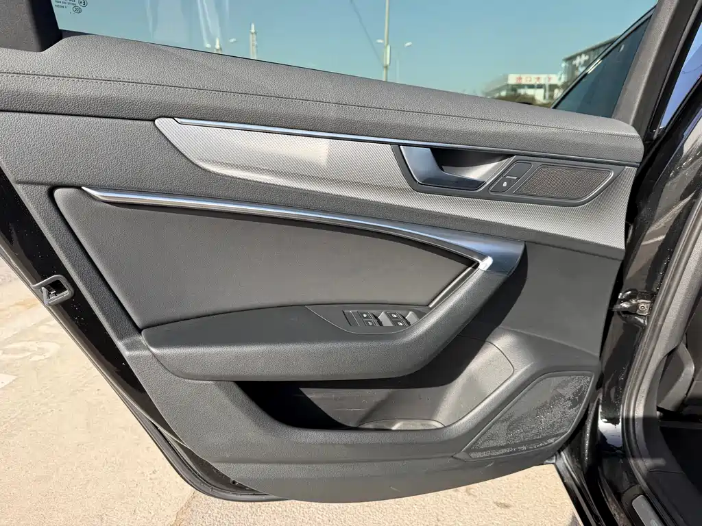 Audi A6L 2022 45 TFSI Zhenxuan Dynamic Edition