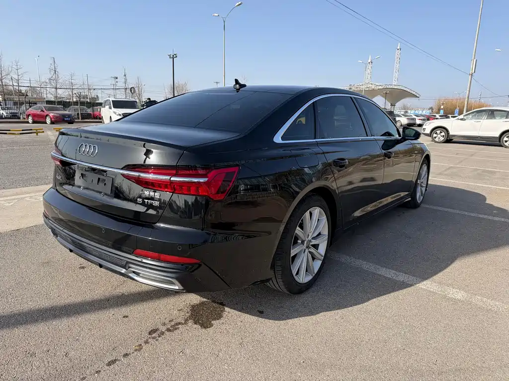 Audi A6L 2022 45 TFSI Zhenxuan Dynamic Edition