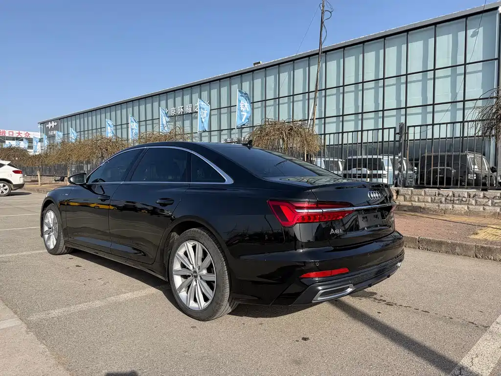 Audi A6L 2022 45 TFSI Zhenxuan Dynamic Edition