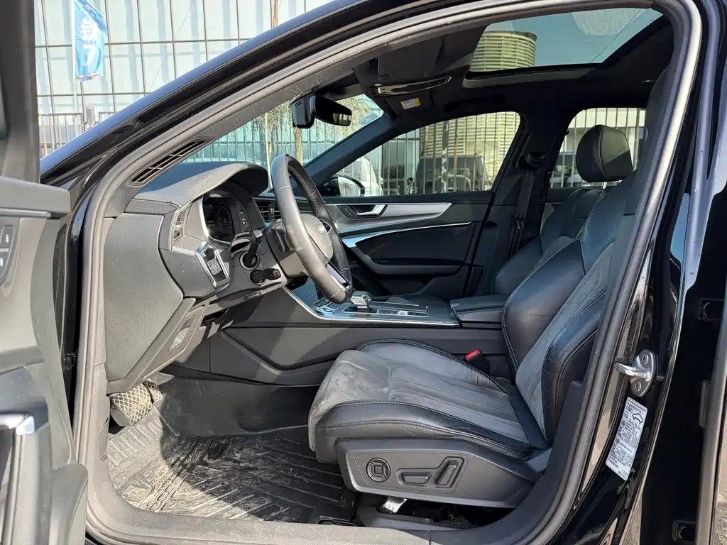 Audi A6L 2022 45 TFSI Zhenxuan Dynamic Edition