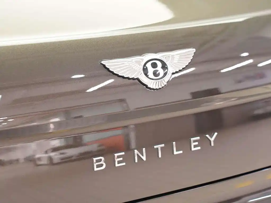 Bentley Flying Spur 2024 4.0T V8 Azure