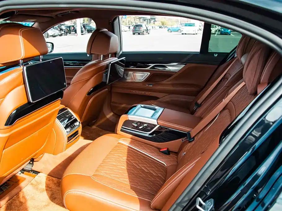 BMW 7 Series 2019 740Li xDrive Executive M Sport Package
