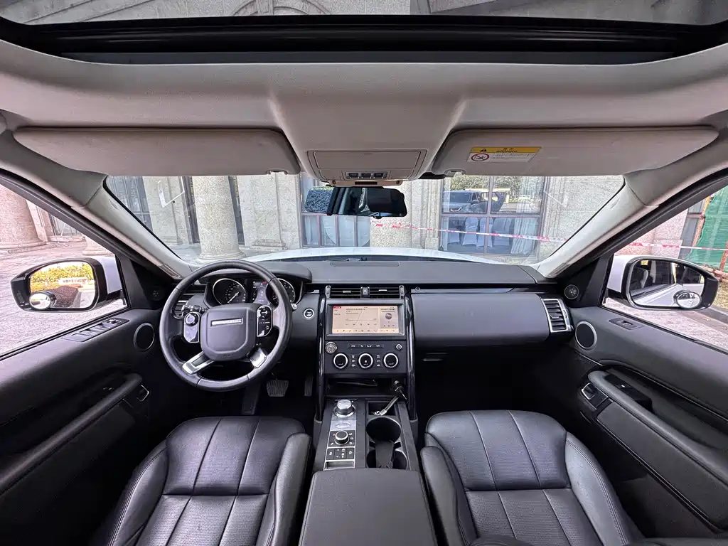 Land Rover Discovery 2019 3.0 SC V6 SE