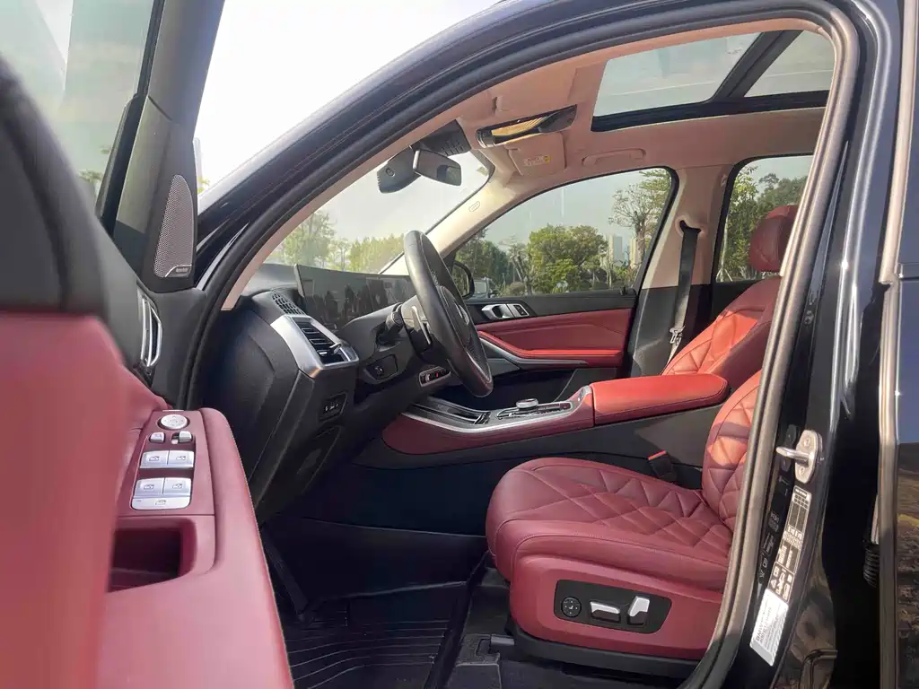 BMW X5 2023 xDrive 30Li Exclusive M Sport Night Edition - фото 5