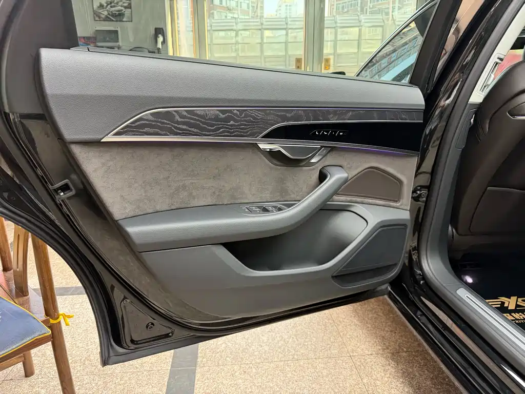 Audi A8 2021 A8L 50 TFSI quattro Comfort Edition