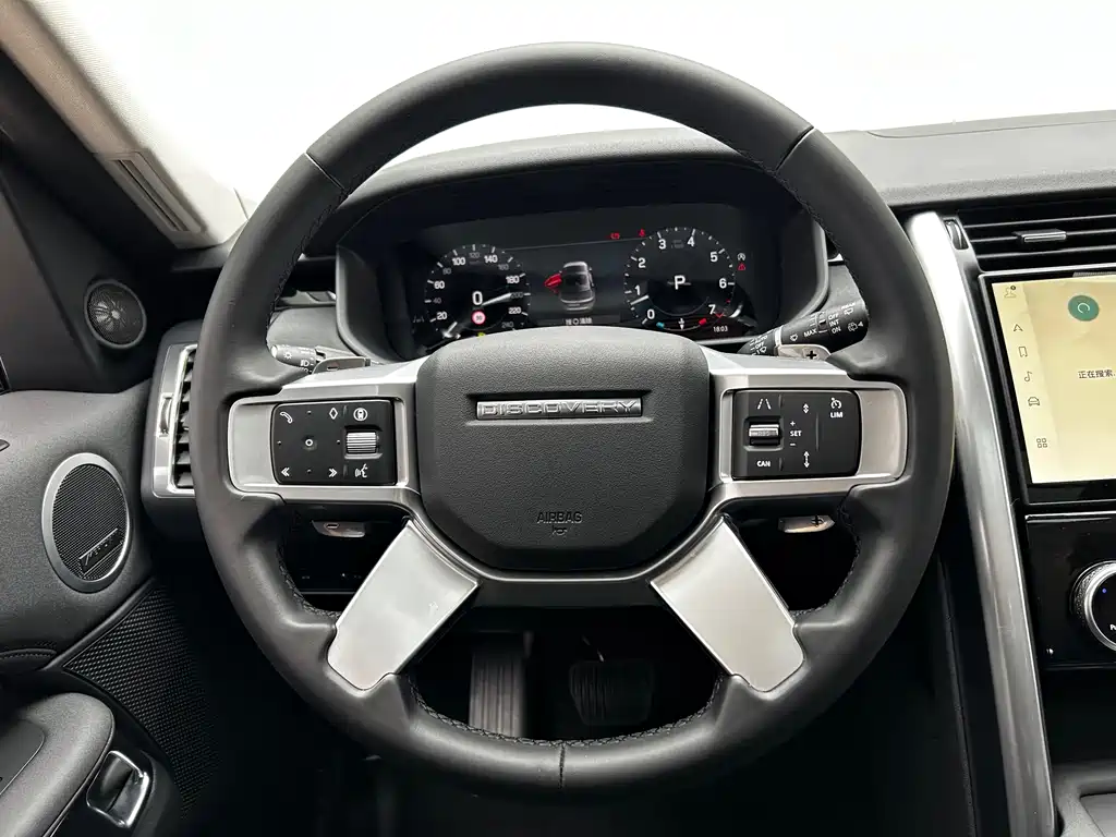 Land Rover Discovery 2024 360PS S