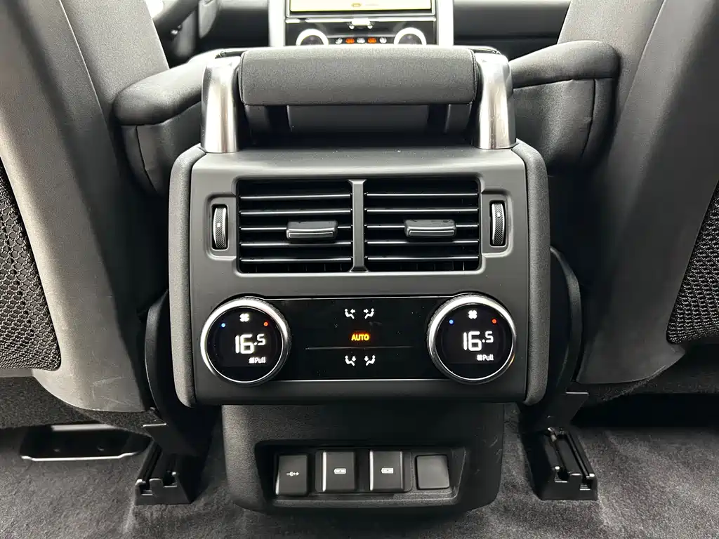 Land Rover Discovery 2024 360PS S