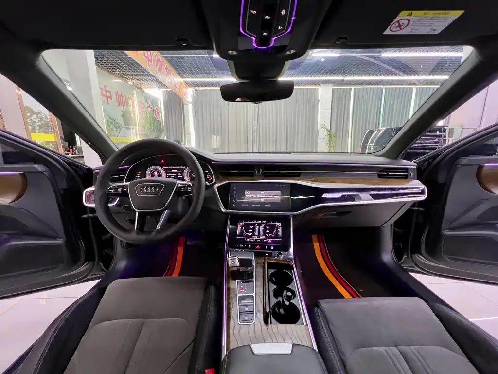 Audi A6L 2019 45 TFSI Zhenxuan Dynamic