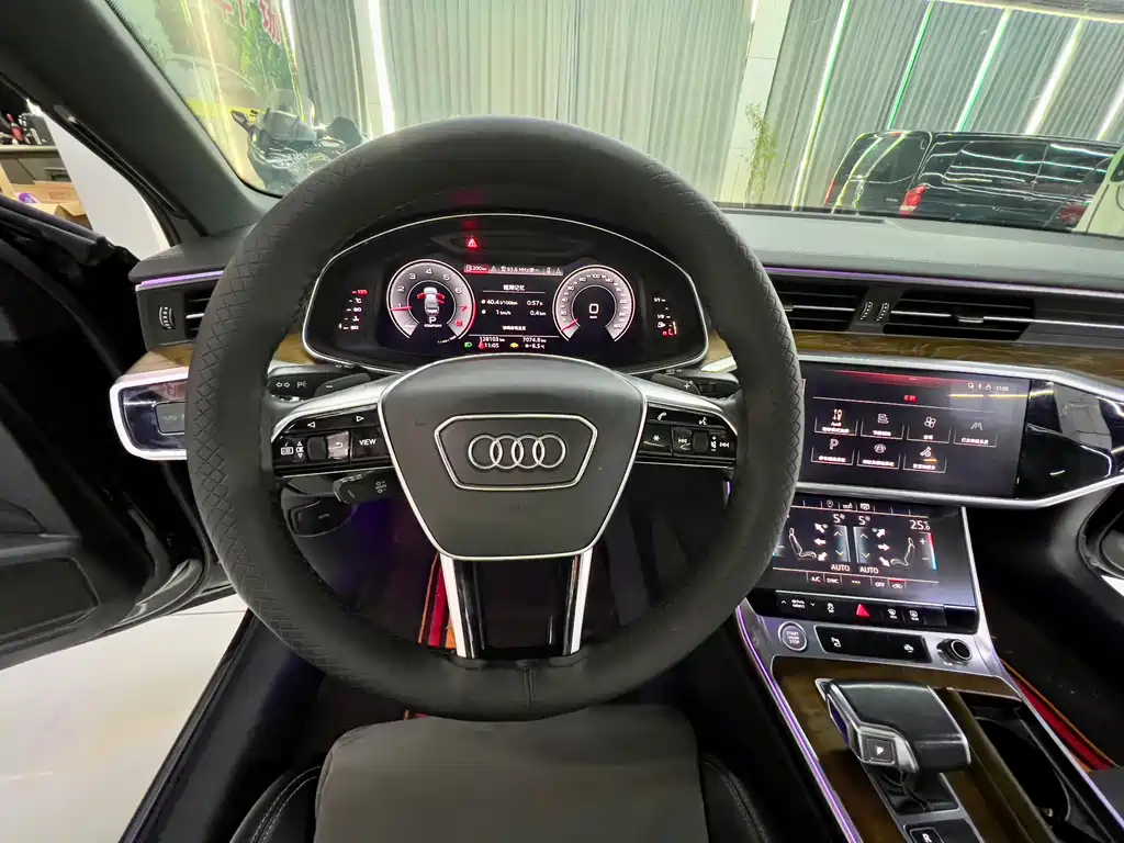 Audi A6L 2019 45 TFSI Zhenxuan Dynamic