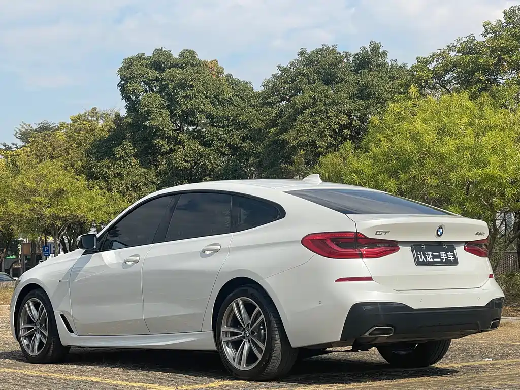 BMW 6 Series GT 2020 630i M Sport Package - фото 6