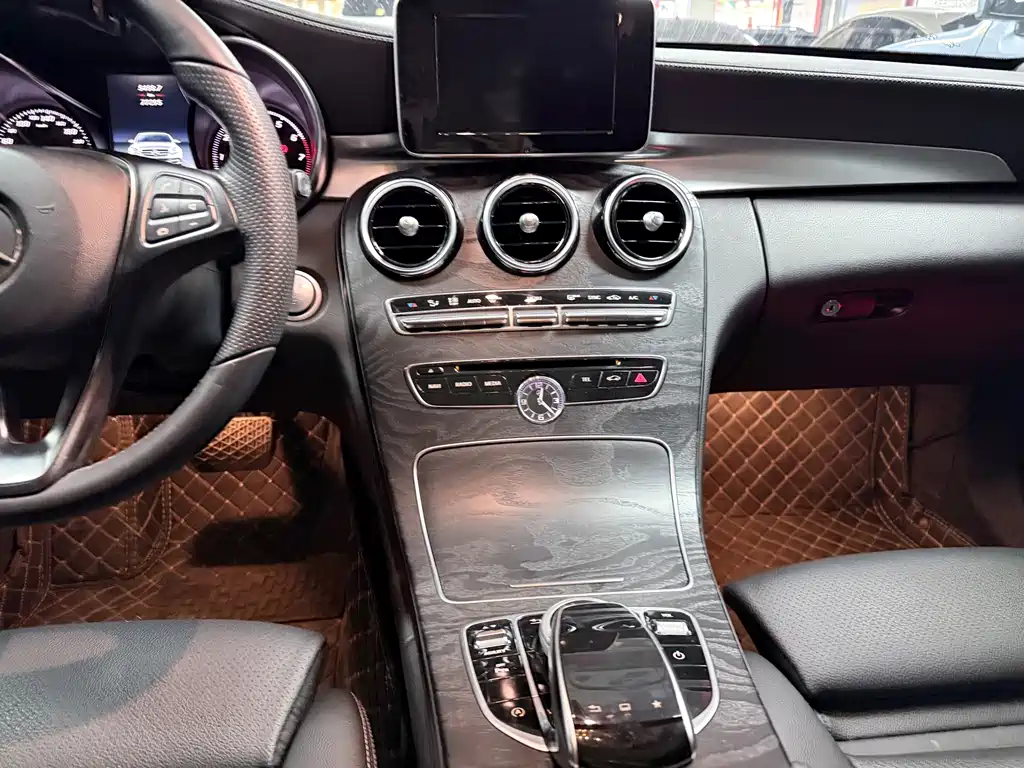 Mercedes-Benz C-Class 2015 Facelift C 200 L Sport