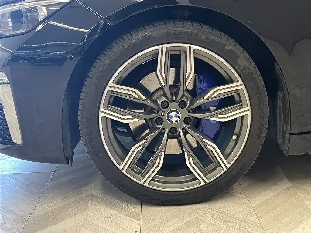 BMW 7 Series 2016 730Li Leading Edition - фото 11