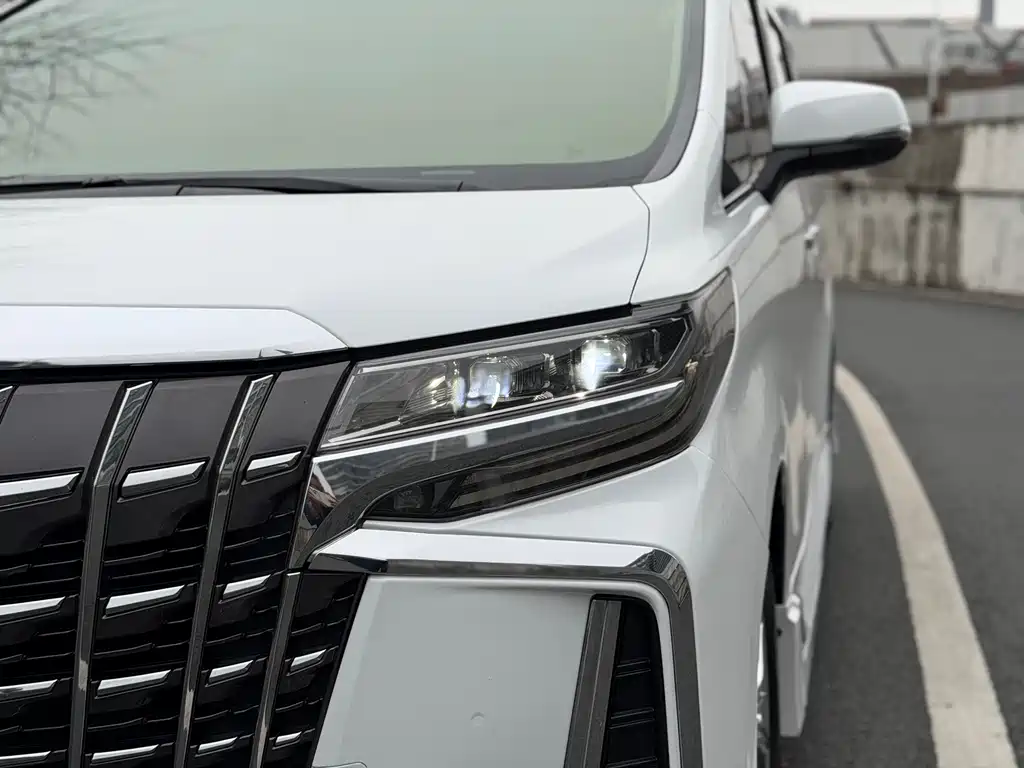Toyota Alphard 2019 Hybrid 2.5L Premium Edition