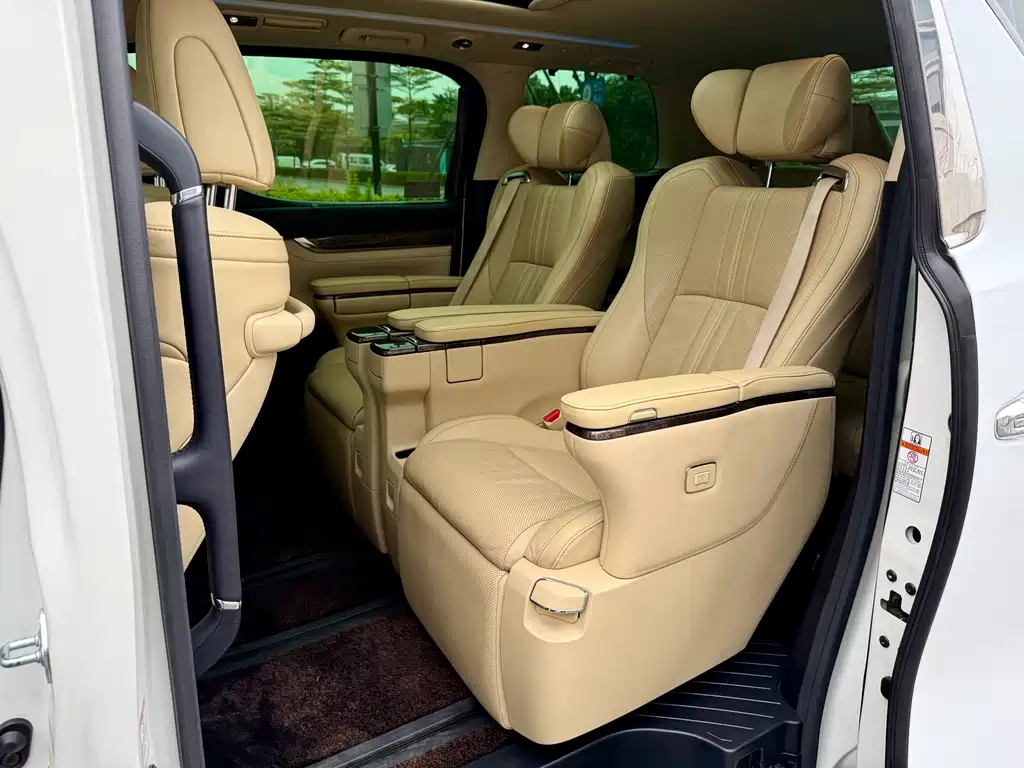 Toyota Alphard 2019 Hybrid 2.5L Premium Edition