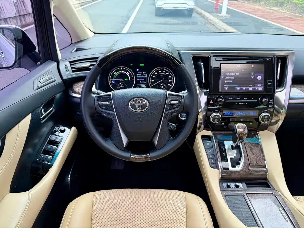 Toyota Alphard 2019 Hybrid 2.5L Premium Edition