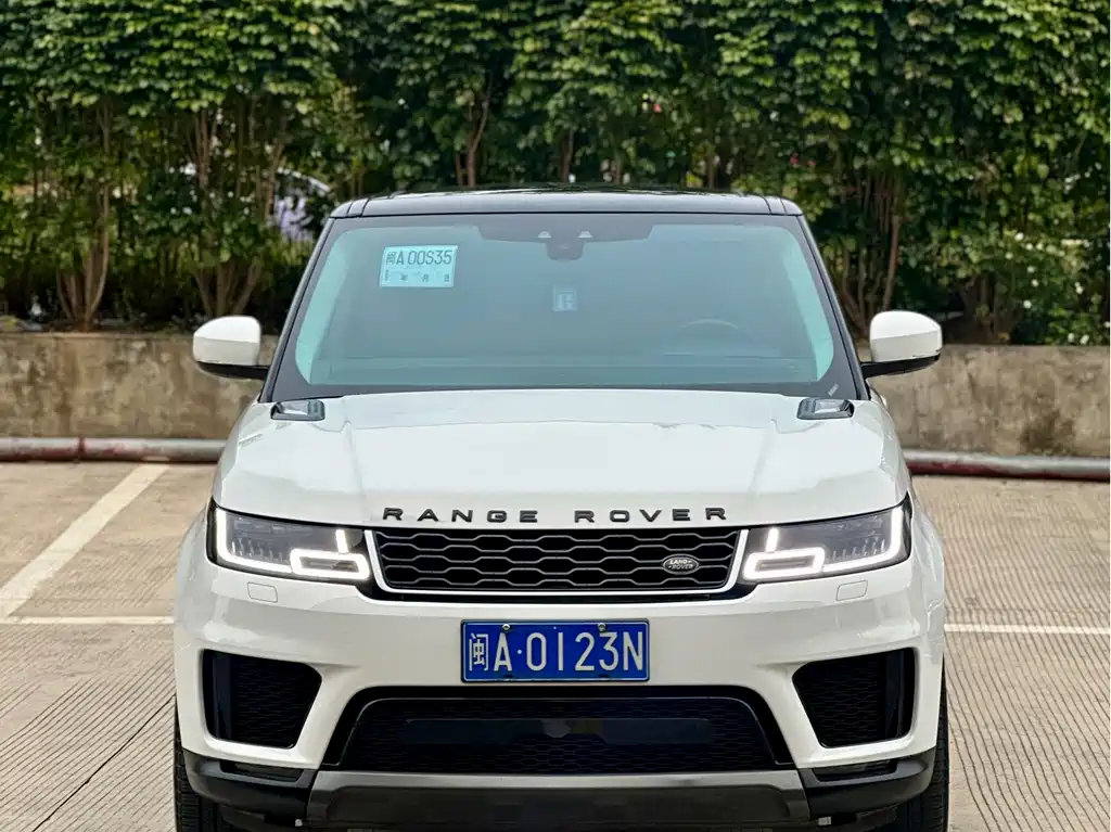 2022 Range Rover Sport 3.0 L6 SE
