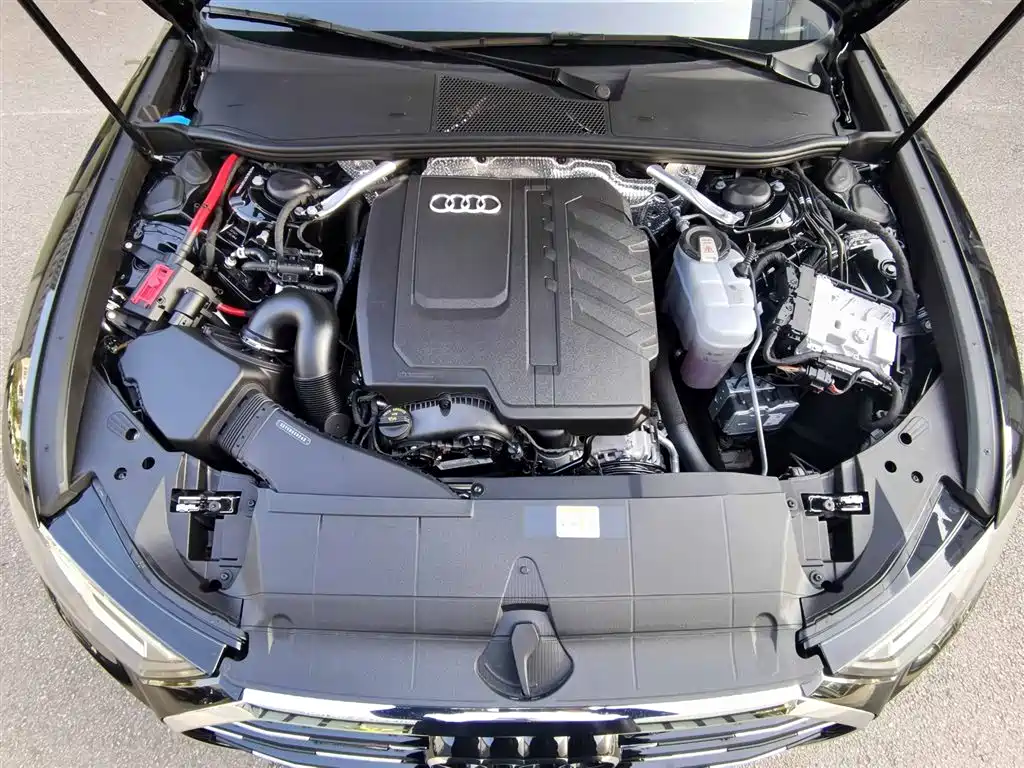 Audi A6L 2025 45 TFSI quattro Zhenxuan Dynamic Edition - фото 9