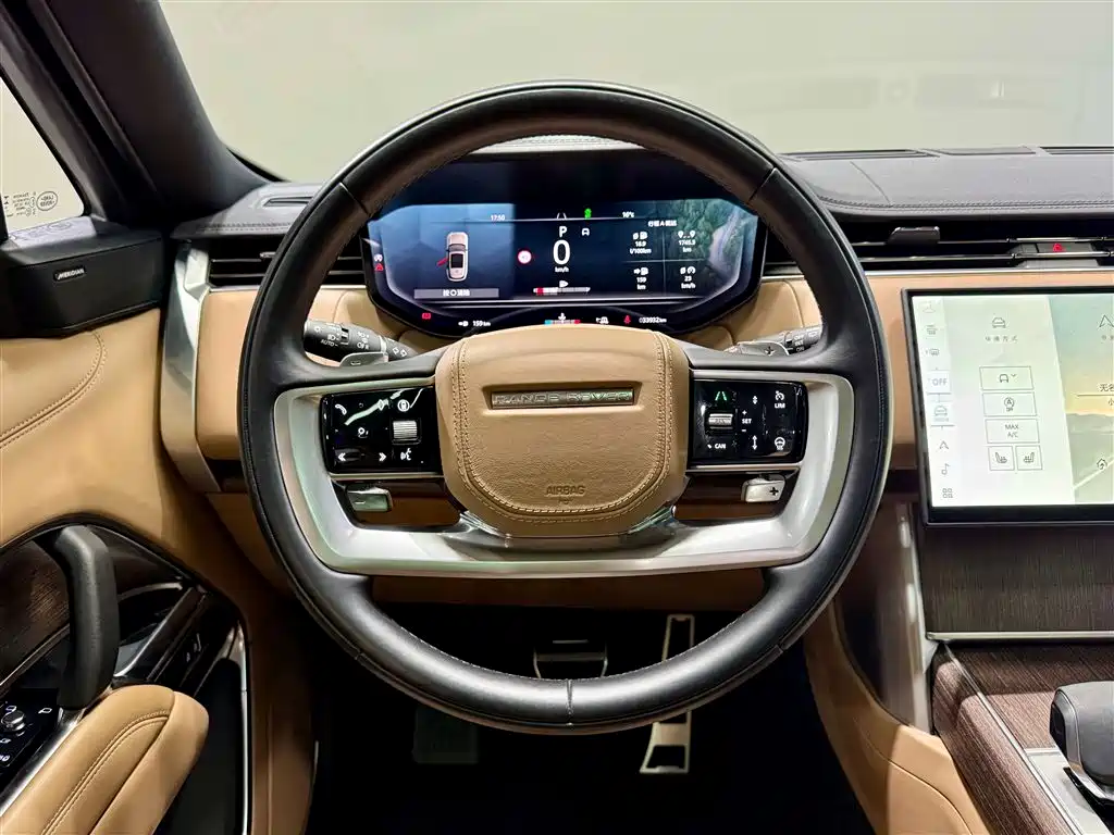 Range Rover 2024 model 3.0 L6 400PS SE LWB 7-seater