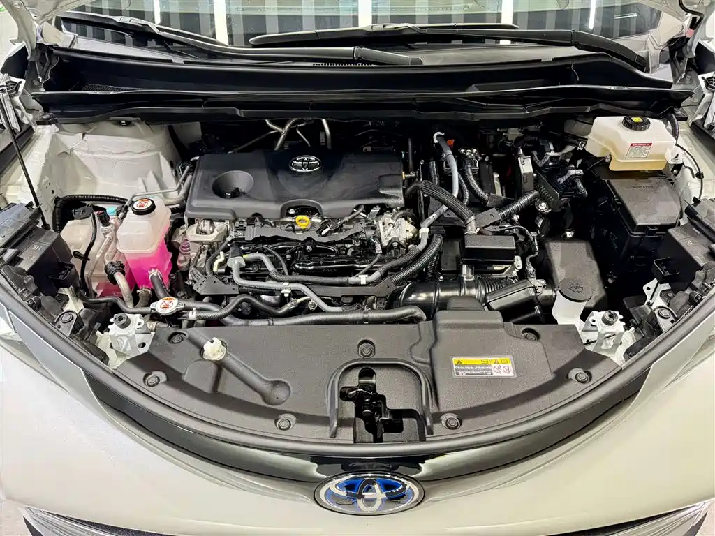 Toyota Sienna 2023 2.5L Hybrid Platinum Edition