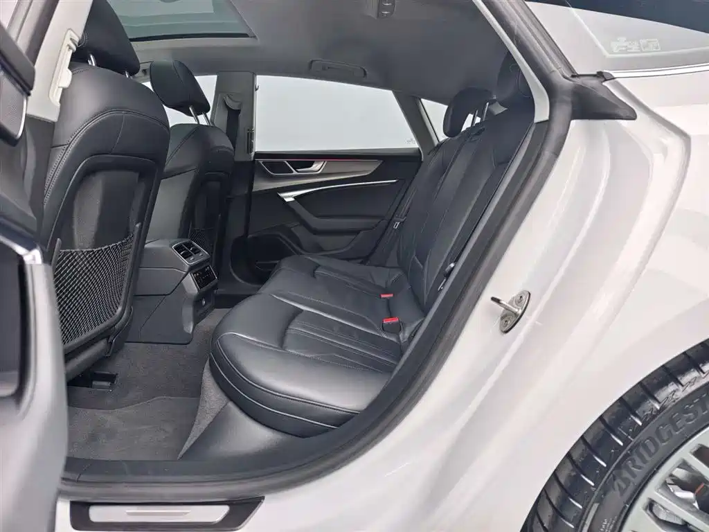 Audi A7 2023 45 TFSI Premium Plus