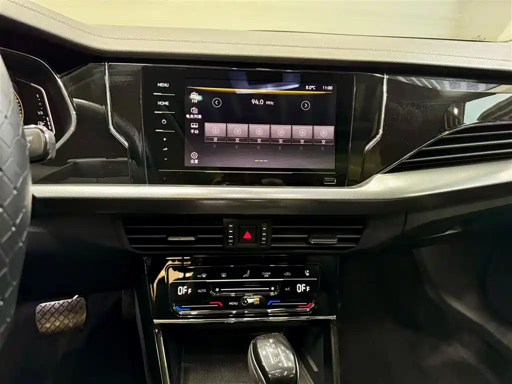 Volkswagen Passat 2025 Elite Edition 330TSI