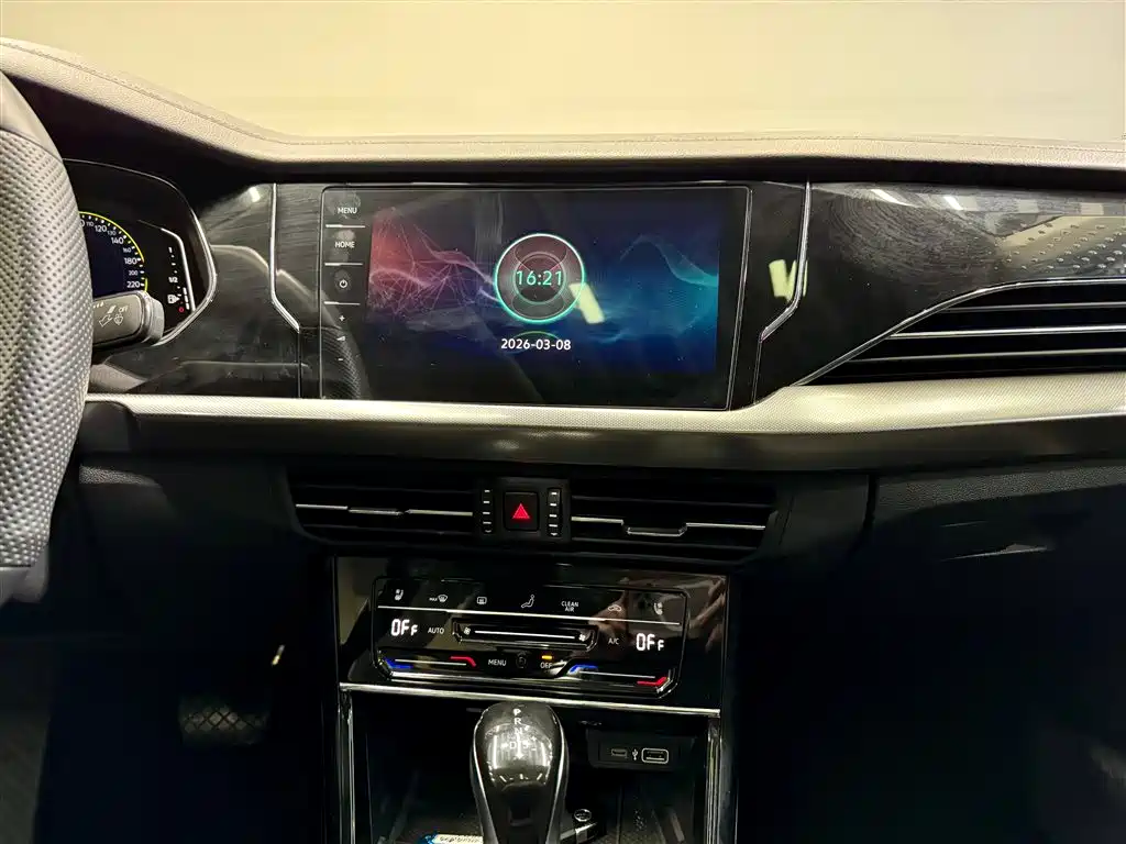 Volkswagen Passat 2024 380TSI Luxury Edition