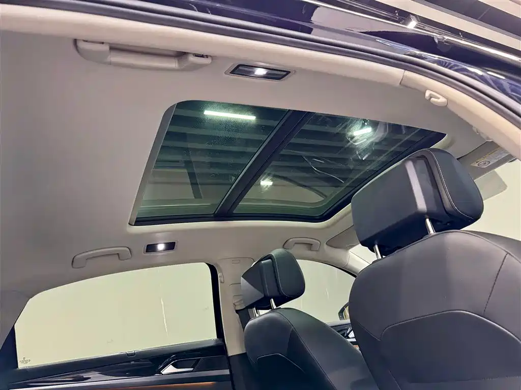 Volkswagen Passat 2024 380TSI Luxury Edition