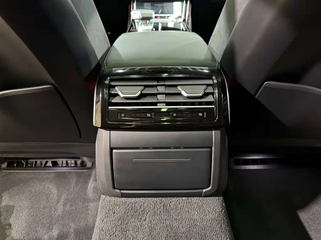 Audi A8L 50 TFSI quattro