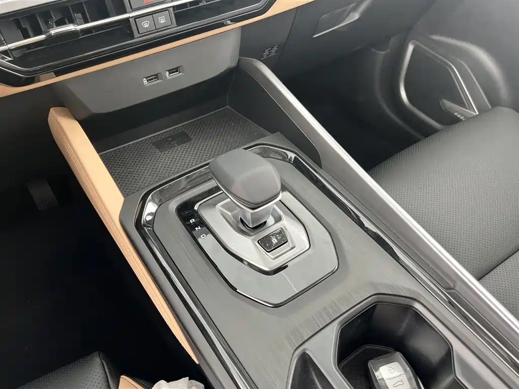 Geely Haoyue Pro 2024 1.5T DCT Supreme Edition