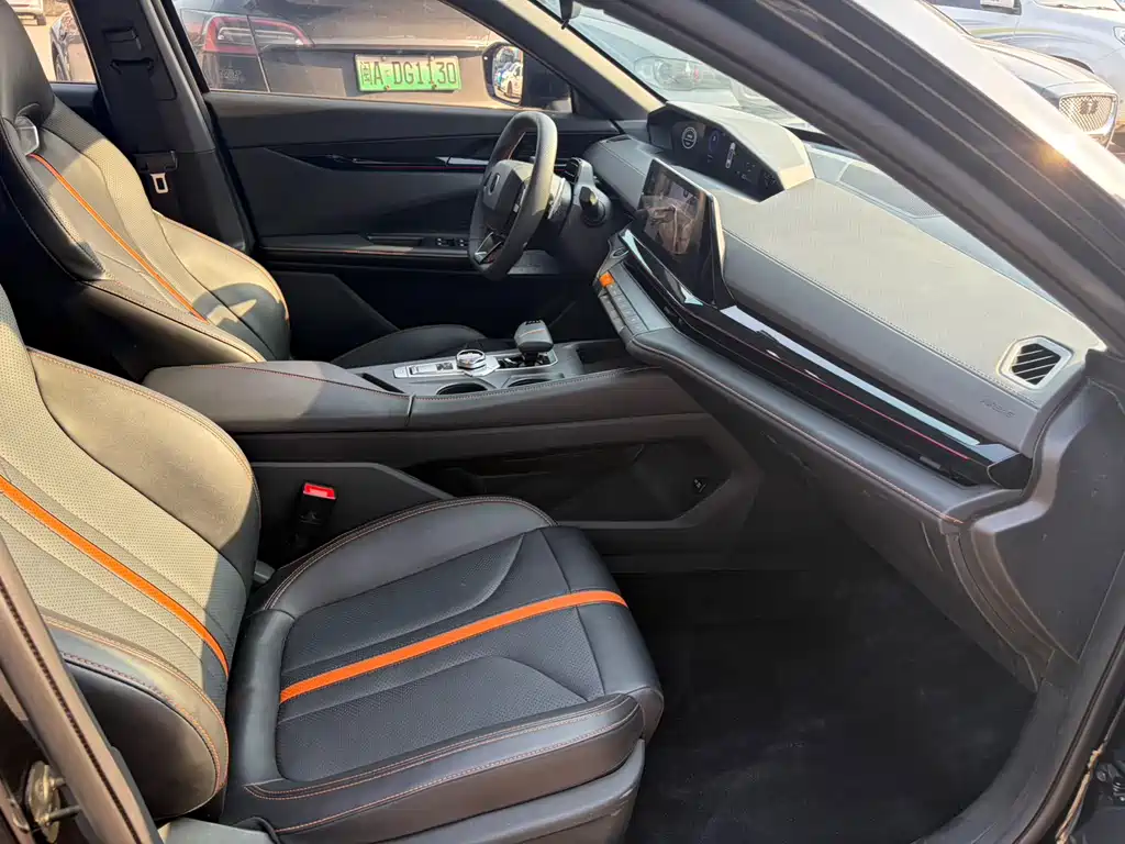 Changan UNI-V 2024 1.5T Premium Edition