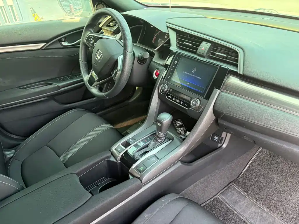 Honda Civic 2021 HATCHBACK 220TURBO CVT