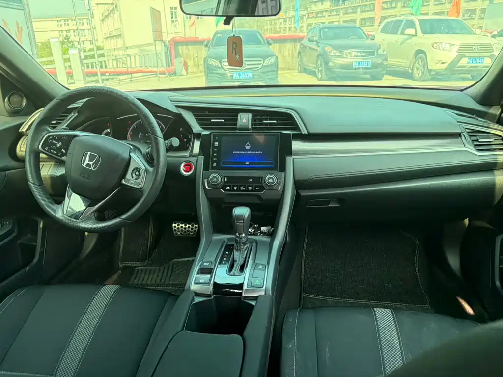 Honda Civic 2021 HATCHBACK 220TURBO CVT