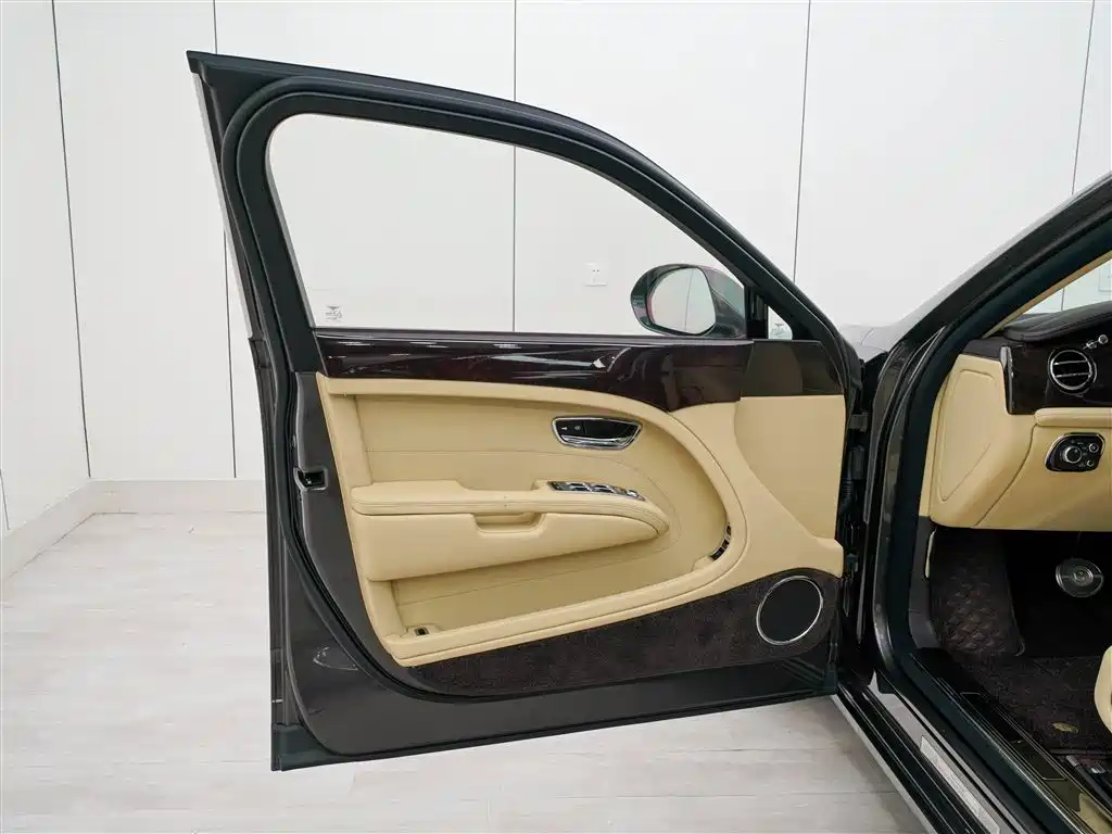 Bentley Mulsanne 2013 6.8T Mulliner Special Edition