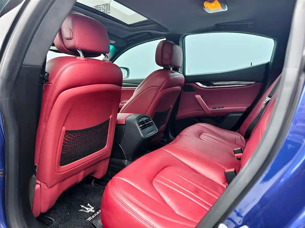 Maserati Ghibli 3.0T Standard Edition