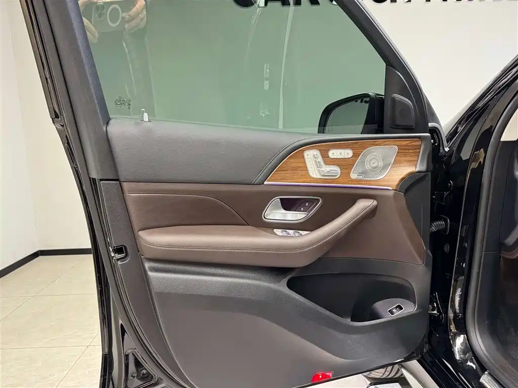 Mercedes-Benz GLS 450 4MATIC Luxury (2021 Facelift)