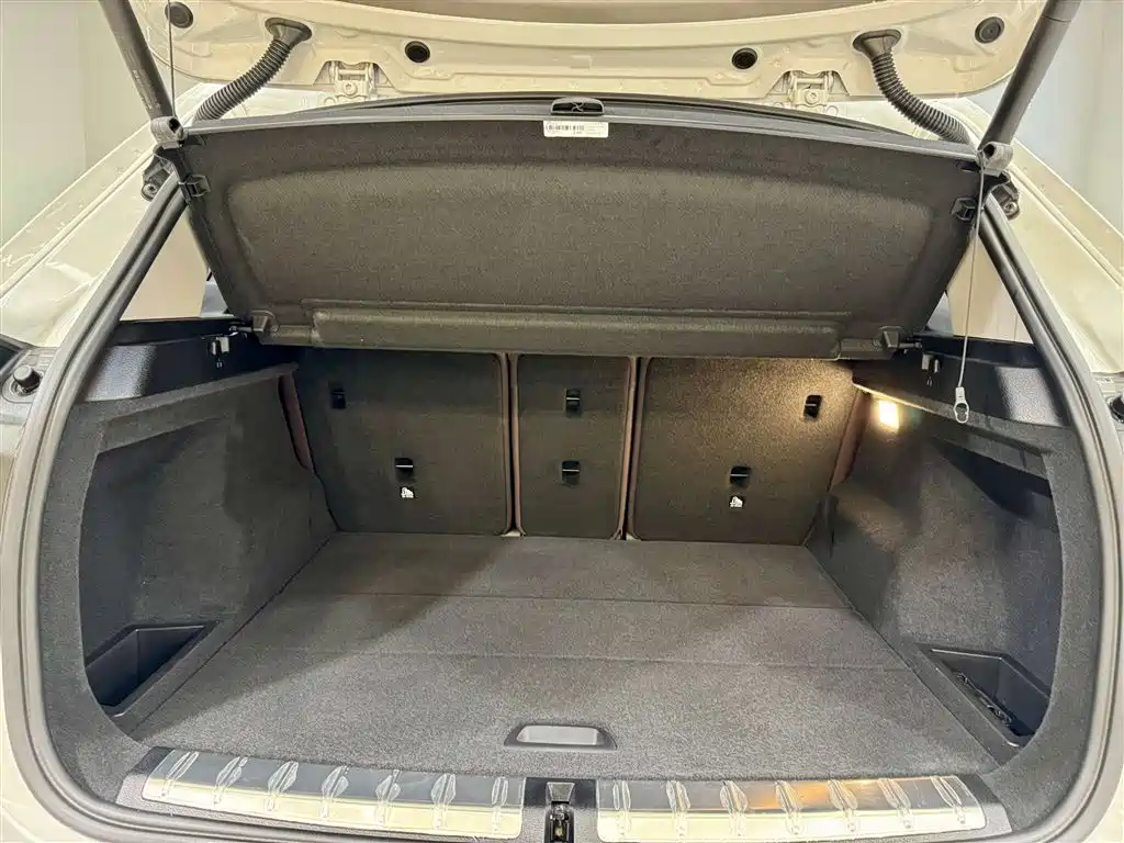 BMW X1 2022 sDrive25Li Leading Edition