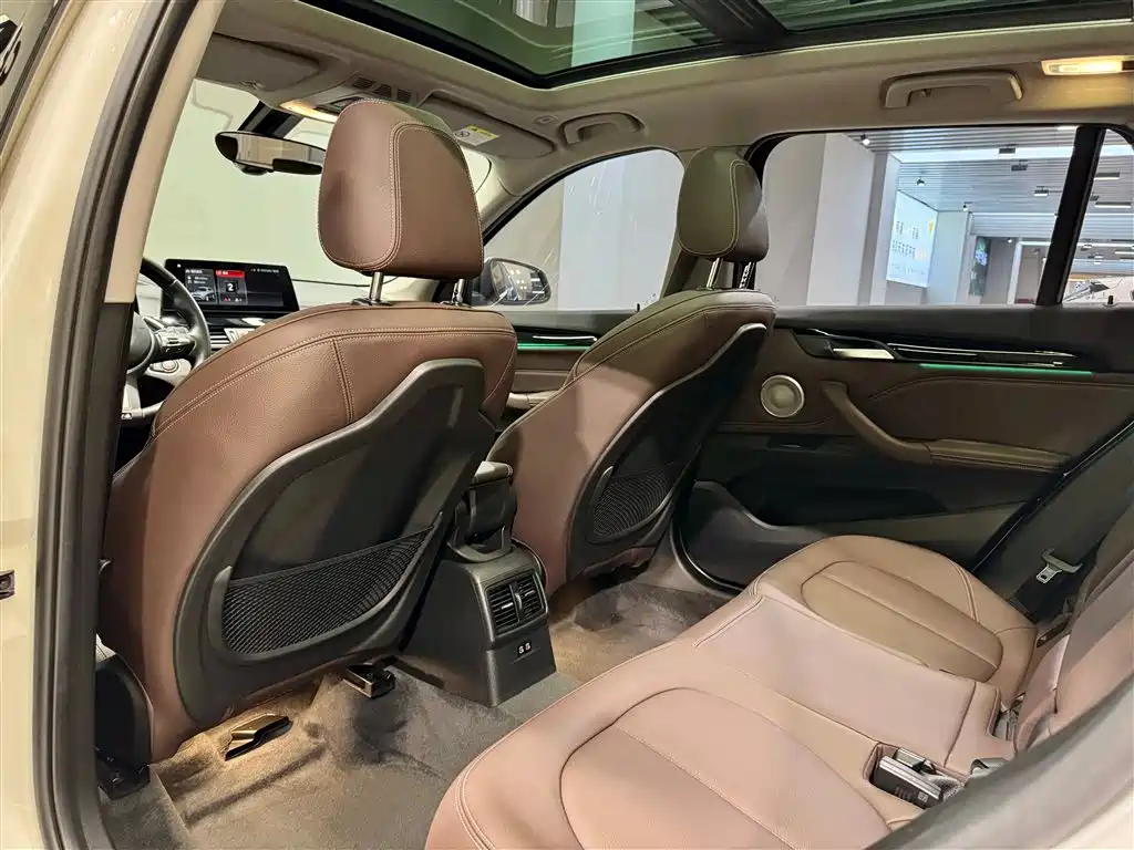 BMW X1 2022 sDrive25Li Leading Edition